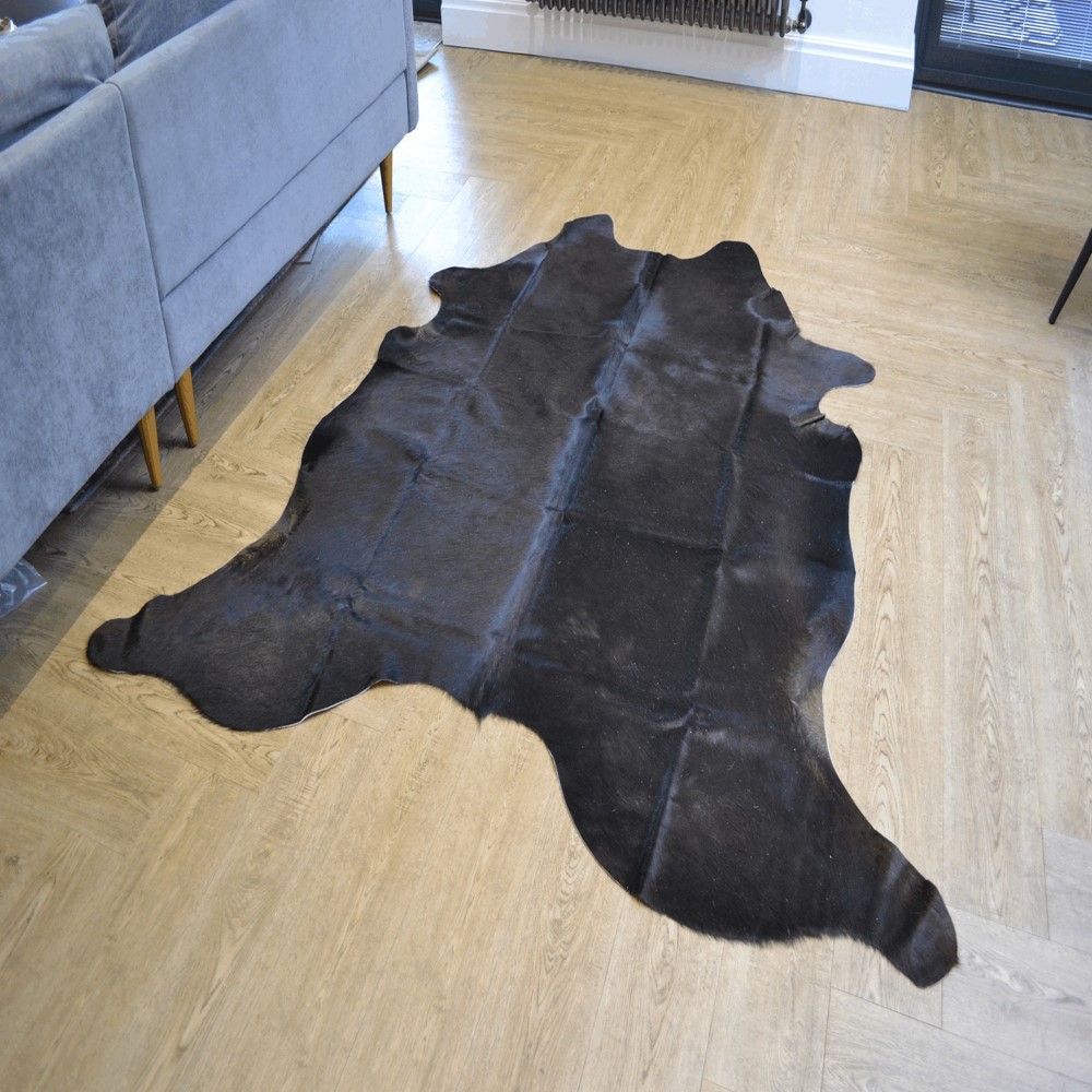 Natural Cowhide MER160507 Rugs in Black Dark Brown